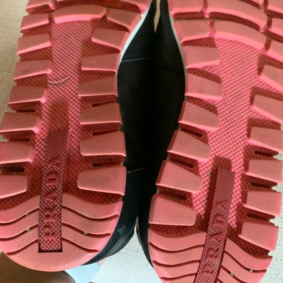 COPY - Prada Leather Slip-On Sneaker Size 38 - Picture 5 of 8